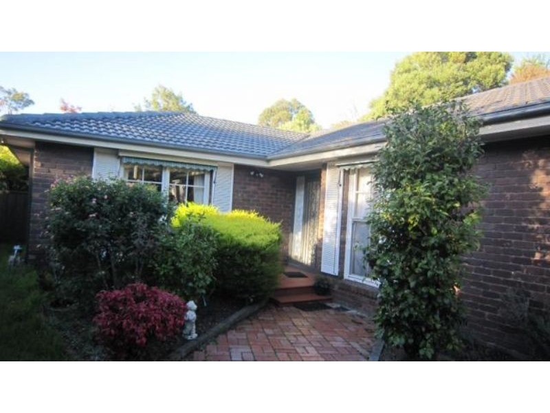 35 Strickland Drive, Wheelers Hill VIC 3150