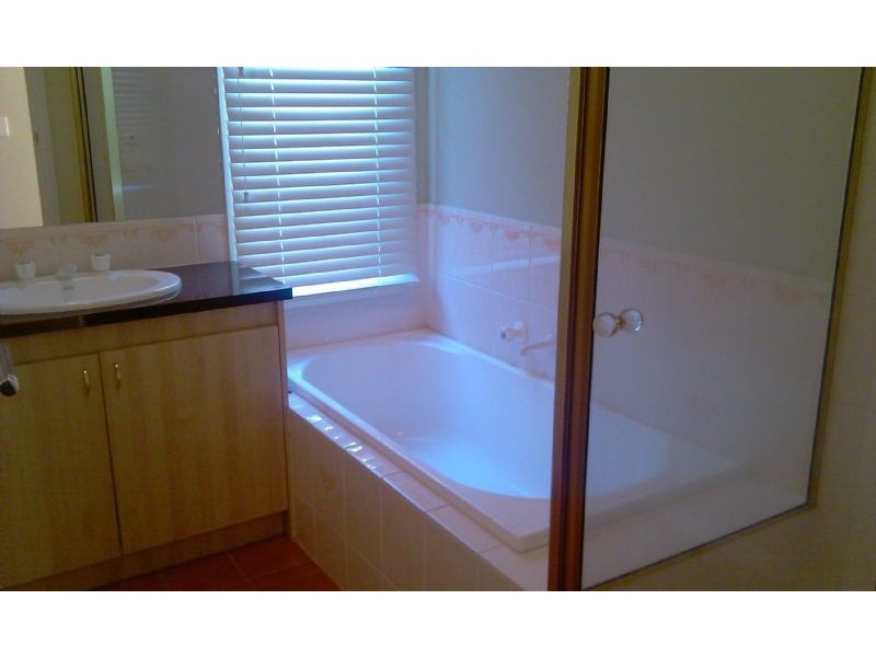 9 Kennard Place, Burwood East VIC 3151