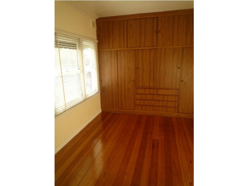 1 Crow Street, Burwood East VIC 3151