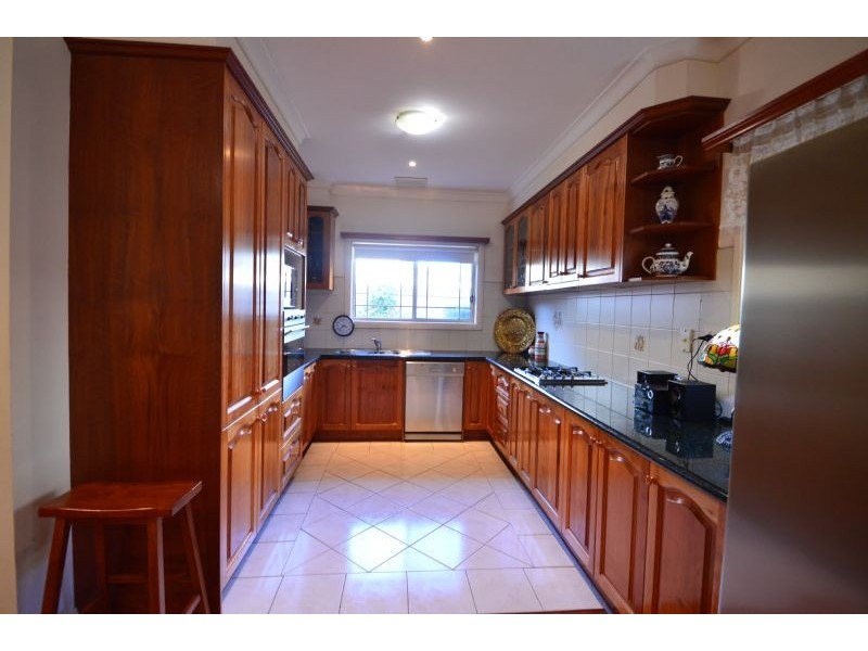 1/24 Roberts Street, Glen Waverley VIC 3150