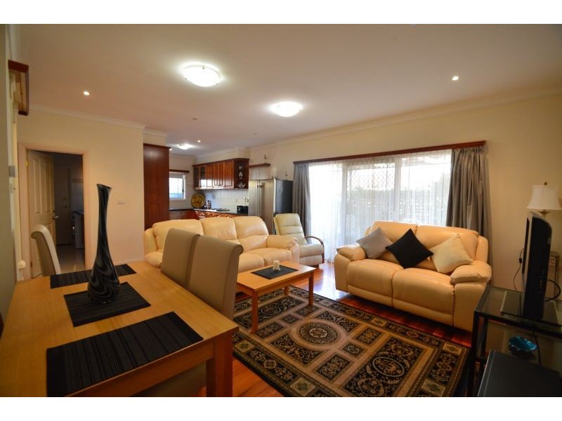 1/24 Roberts Street, Glen Waverley VIC 3150