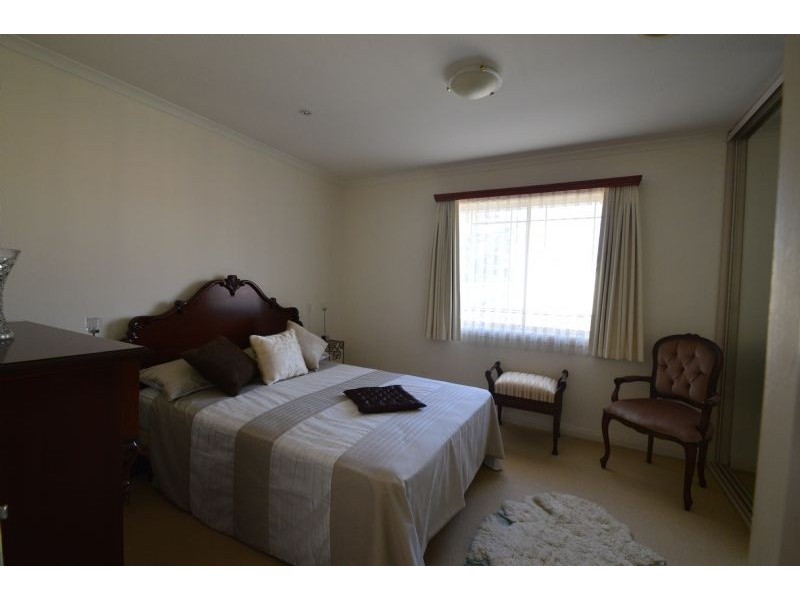 1/24 Roberts Street, Glen Waverley VIC 3150