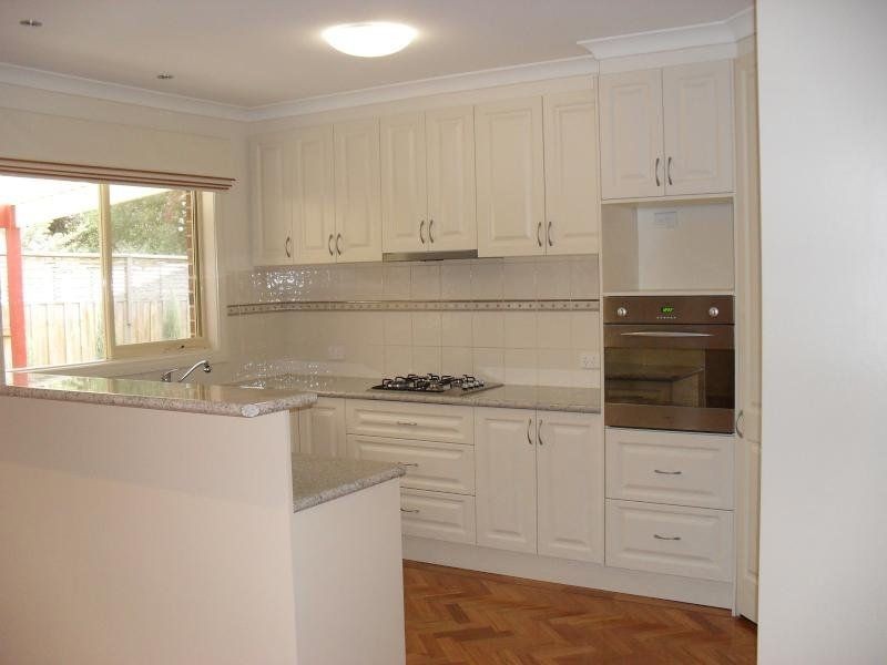 2/2 Maple Street, Bayswater VIC 3153