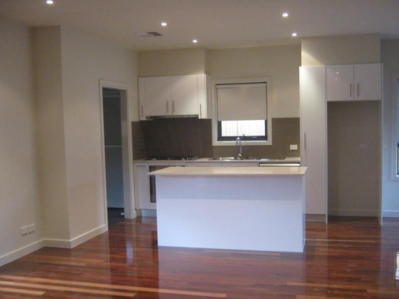 2/28 Darbyshire Road, Mount Waverley VIC 3149