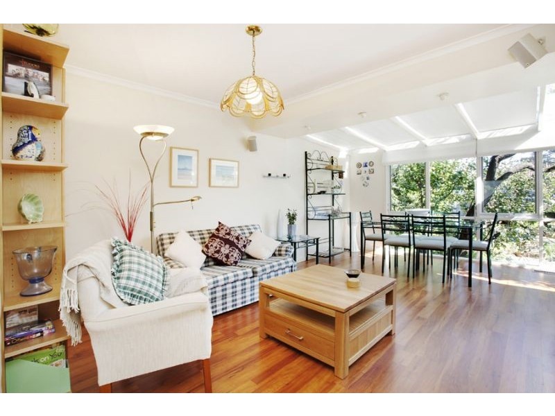 17 Camelot Drive, Glen Waverley VIC 3150