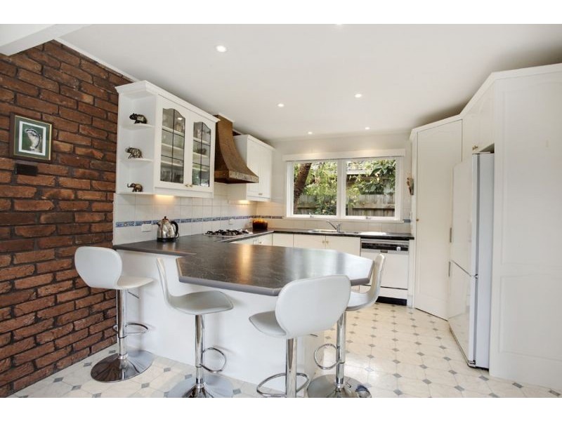 30 Garwain Parade, Glen Waverley VIC 3150