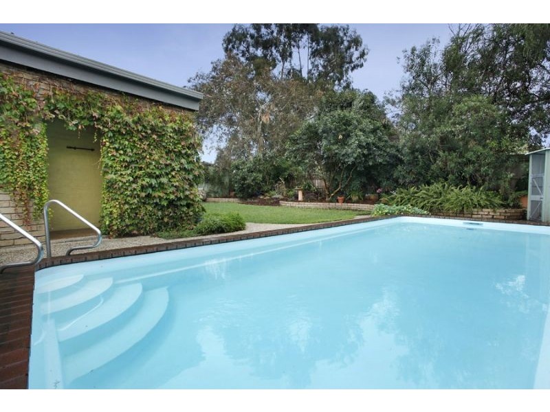 30 Garwain Parade, Glen Waverley VIC 3150