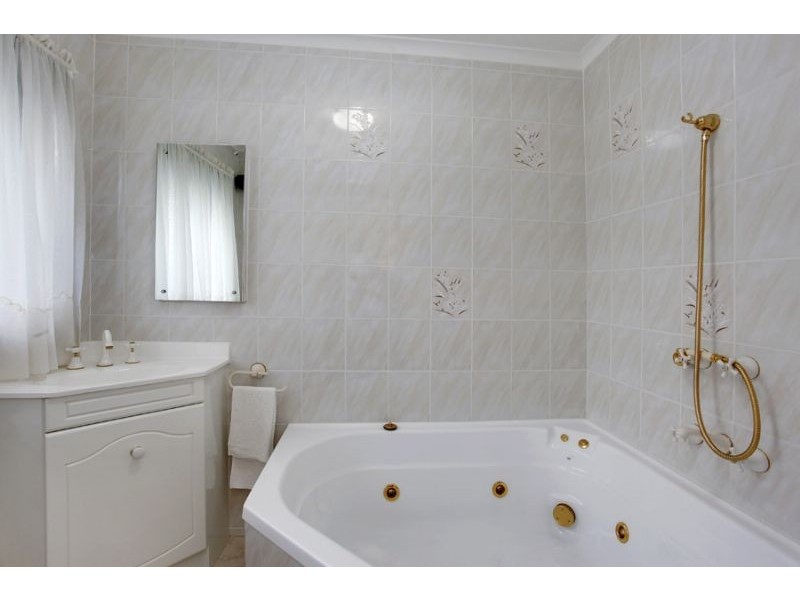 3 Bellini Avenue, Wheelers Hill VIC 3150