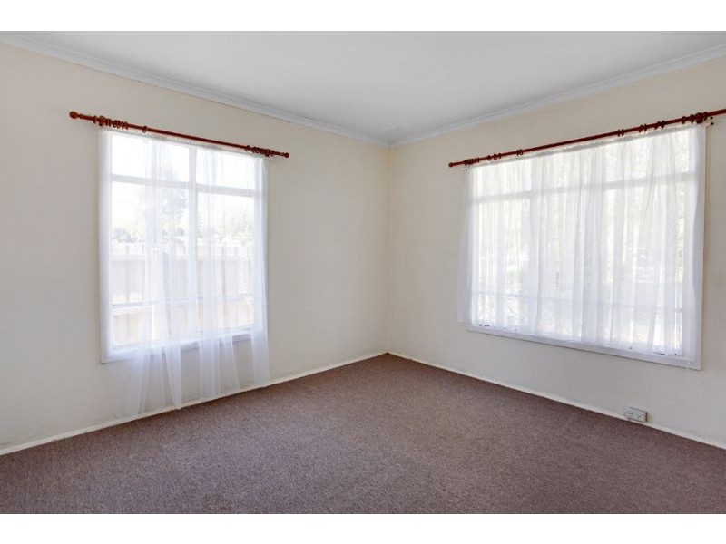 143 Power Avenue, Chadstone VIC 3148