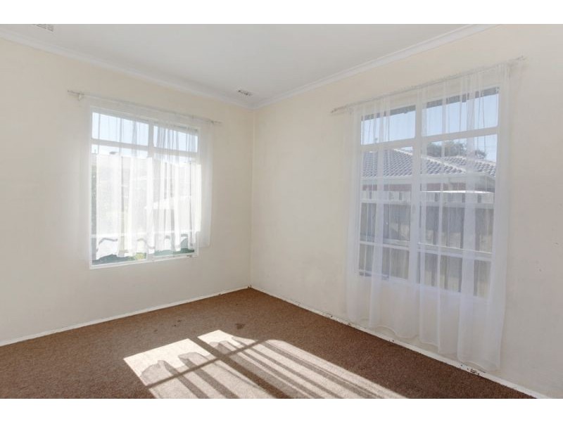 143 Power Avenue, Chadstone VIC 3148