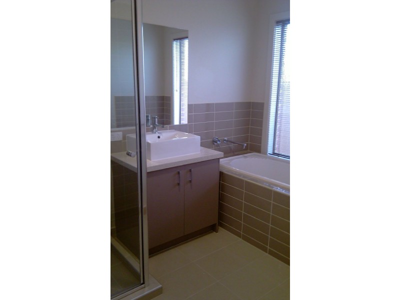 7 Orrington Drive, Keysborough VIC 3173