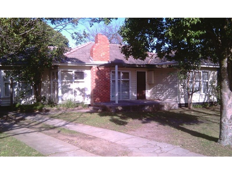 22 Charlton Street, Mount Waverley VIC 3149