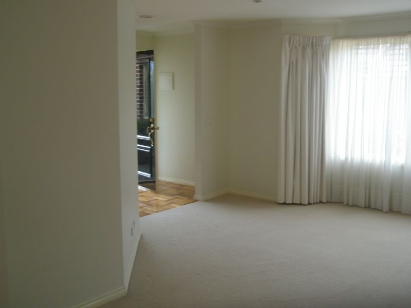 2/29 Adelaide Avenue, Mount Waverley VIC 3149