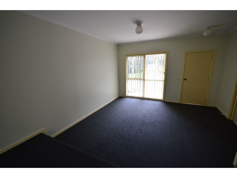 48 Kierens Way, Chadstone VIC 3148