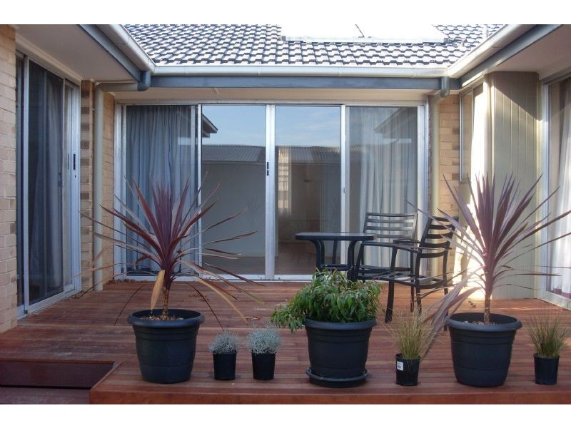 4 Sartre Court, Glen Waverley VIC 3150