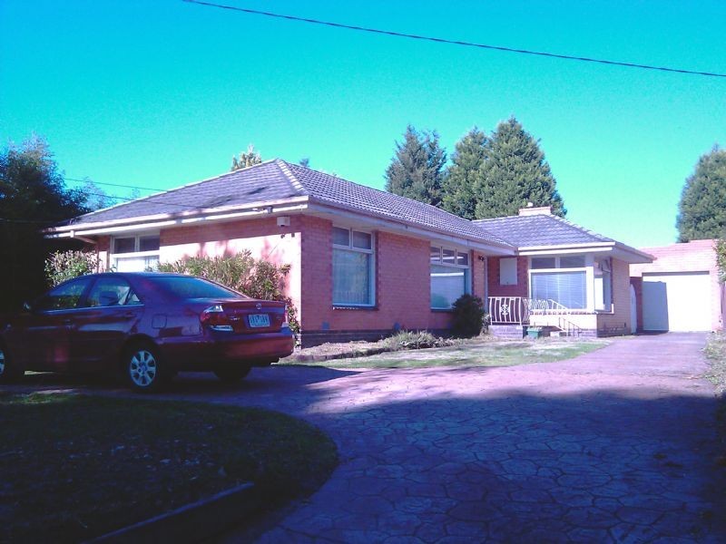 846 High Street Road, Glen Waverley VIC 3150