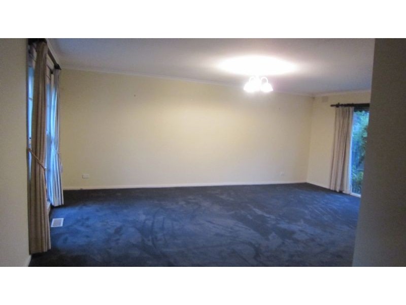 35 Strickland Drive, Wheelers Hill VIC 3150