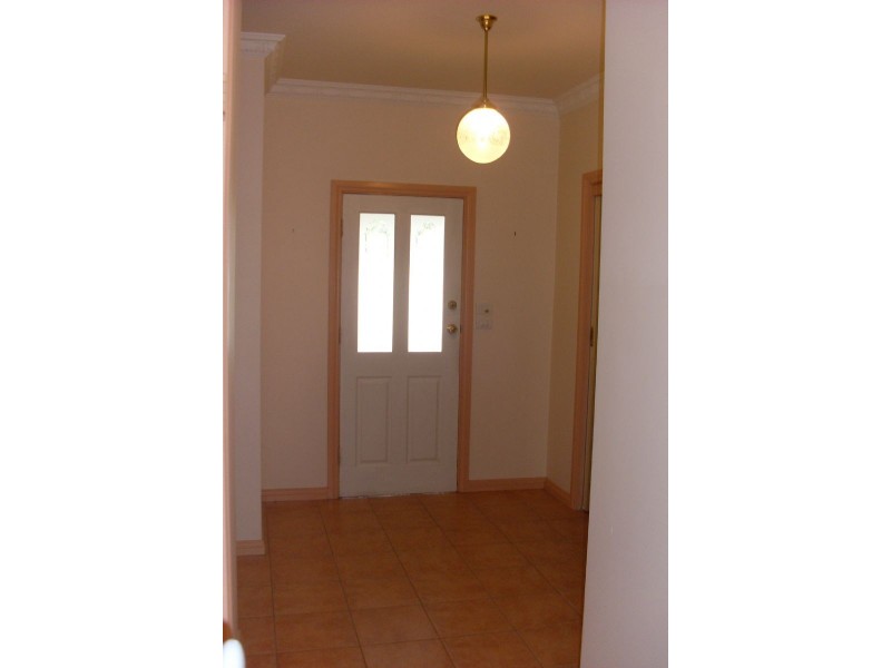 27 Winbourne Road, Mount Waverley VIC 3149