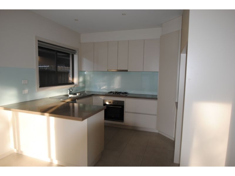 1/14 Pinewood Drive, Mount Waverley VIC 3149