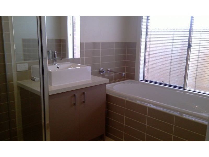 7 Orrington Drive, Keysborough VIC 3173