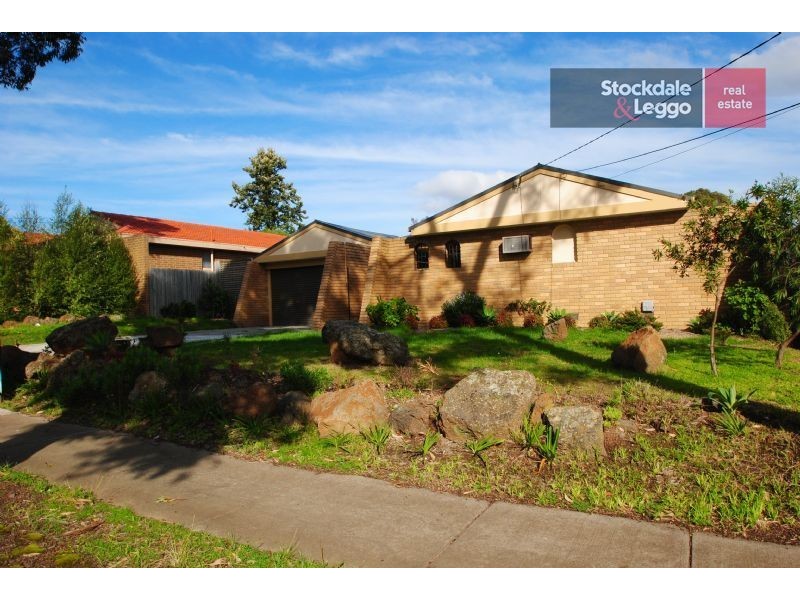 22 Calderwood Avenue, Wheelers Hill VIC 3150
