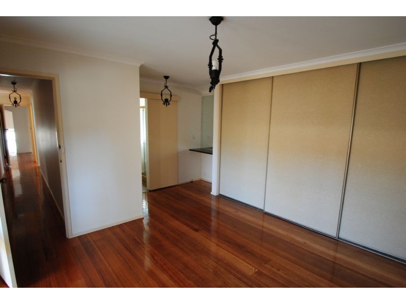 22 Calderwood Avenue, Wheelers Hill VIC 3150