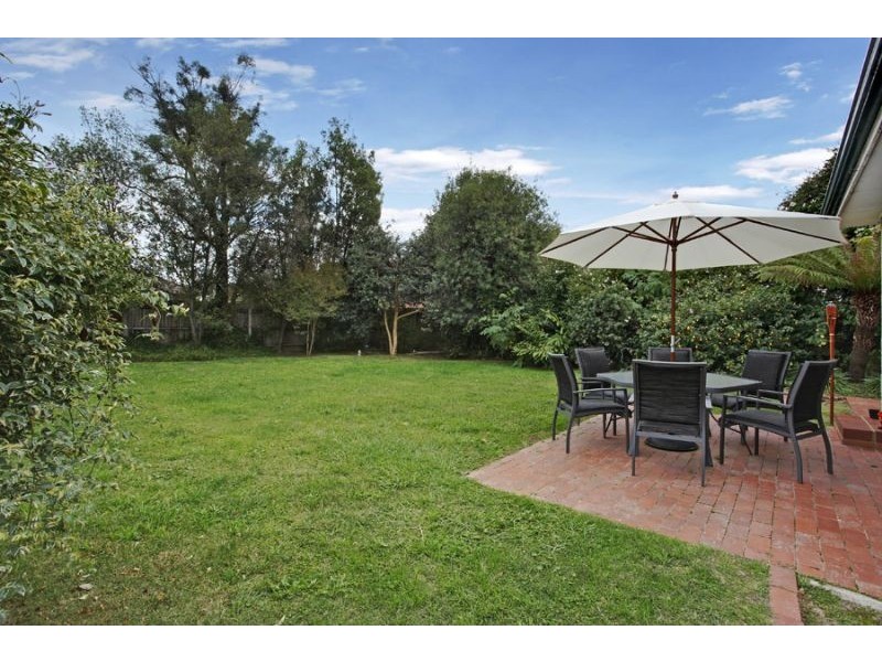 9 Kenilworth Crescent, Glen Waverley VIC 3150