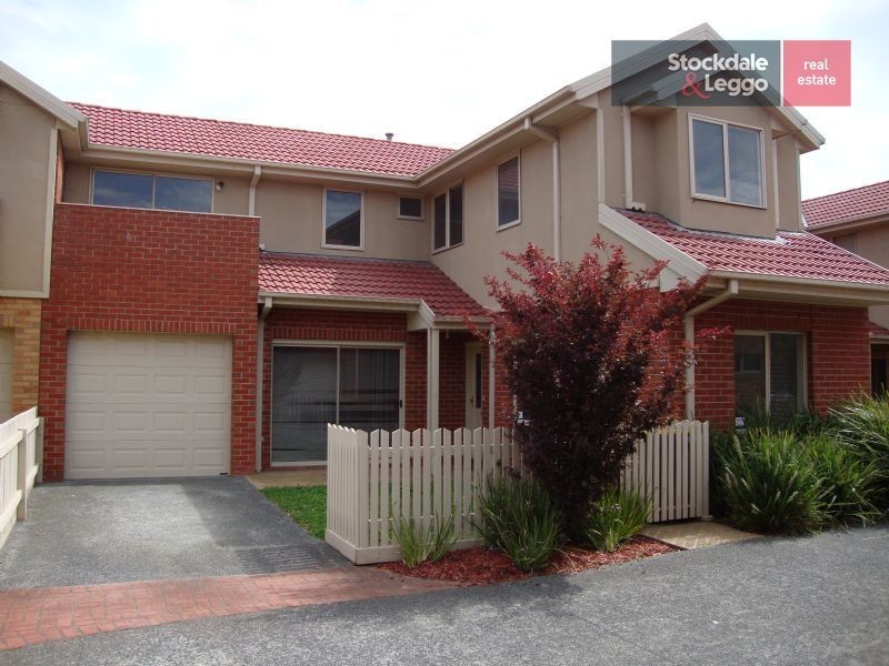4/2 McKelvie Court, Glen Waverley VIC 3150