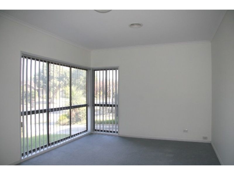 9 Marcia Court, Glen Waverley VIC 3150