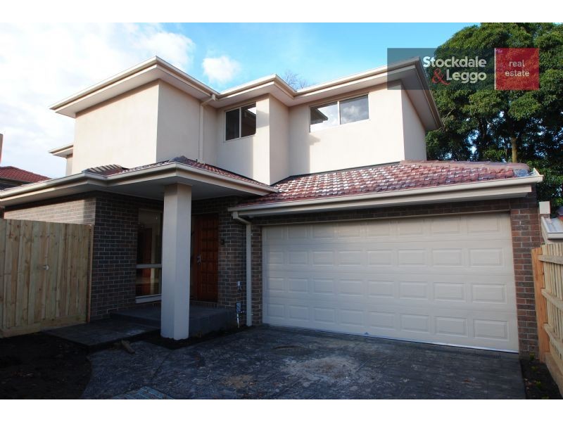 2/24 Roberts Street, Glen Waverley VIC 3150