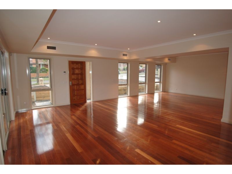 1/22 Roberts Street, Glen Waverley VIC 3150