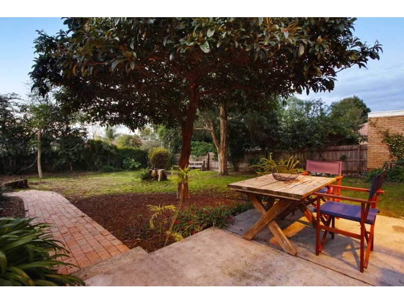 23 Fairhills Parade, Glen Waverley VIC 3150