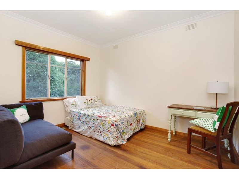 23 Fairhills Parade, Glen Waverley VIC 3150