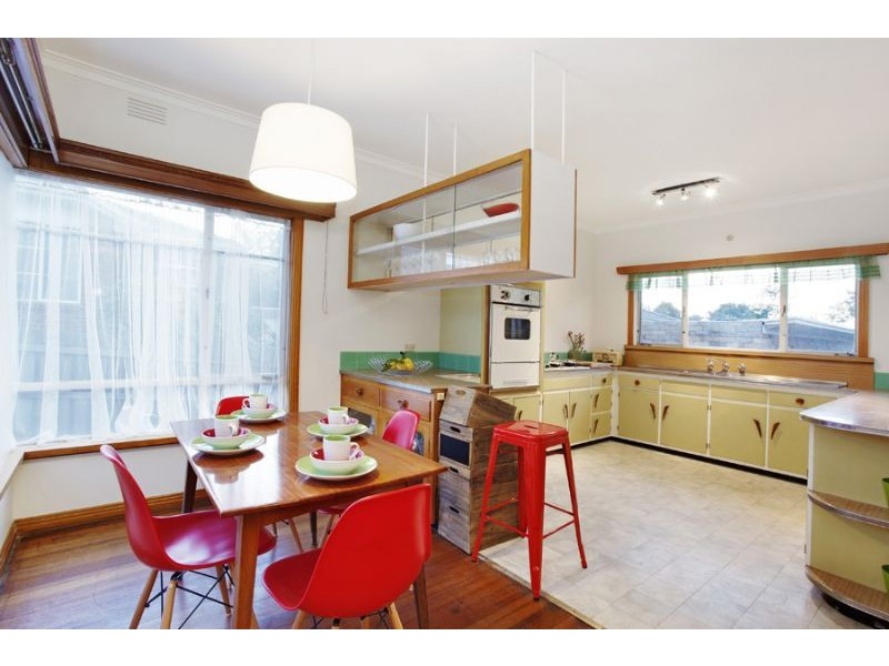 23 Fairhills Parade, Glen Waverley VIC 3150