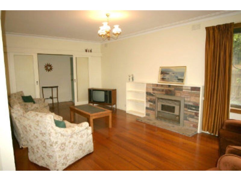 38 Kingswood Avenue, Mount Waverley VIC 3149