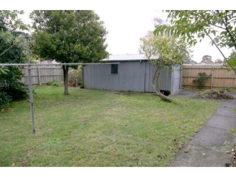 38 Kingswood Avenue, Mount Waverley VIC 3149