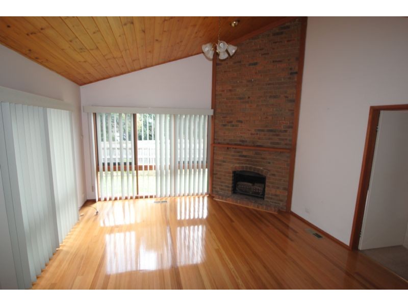 42 Templeton Street, Wantirna VIC 3152