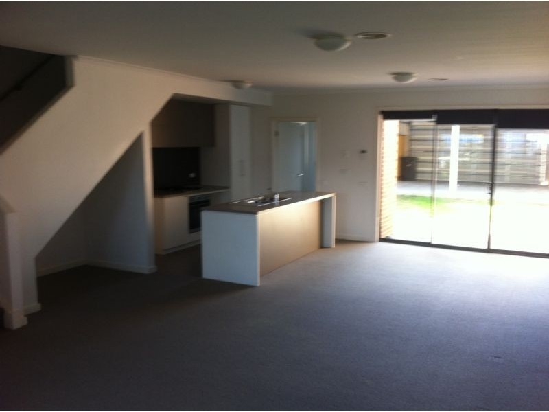 33 St James Park Drive, Mulgrave VIC 3170