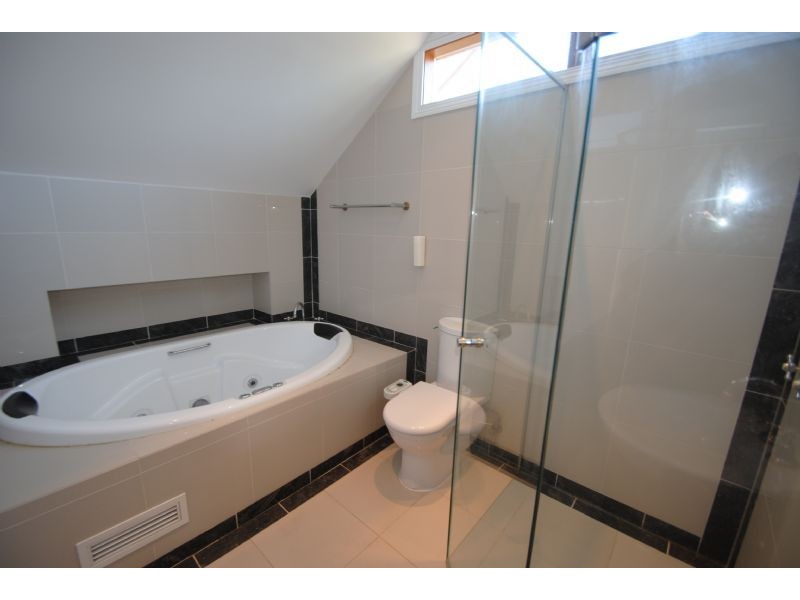 2/434 Waverley Road, Mount Waverley VIC 3149