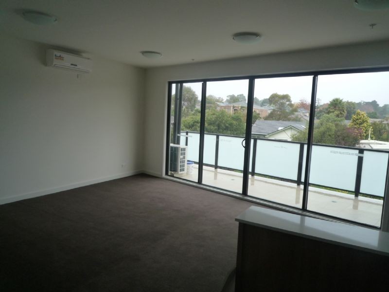 2/270 Blackburn Road, Glen Waverley VIC 3150