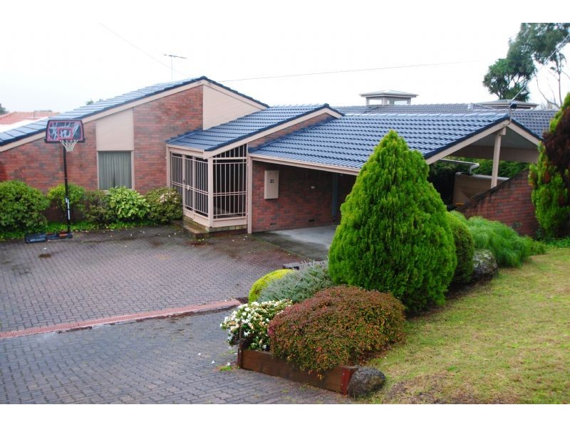 21 Remington Drive, Glen Waverley VIC 3150