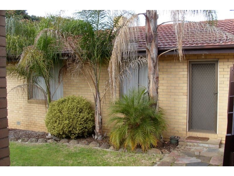 15B Trent Court, Notting Hill VIC 3168