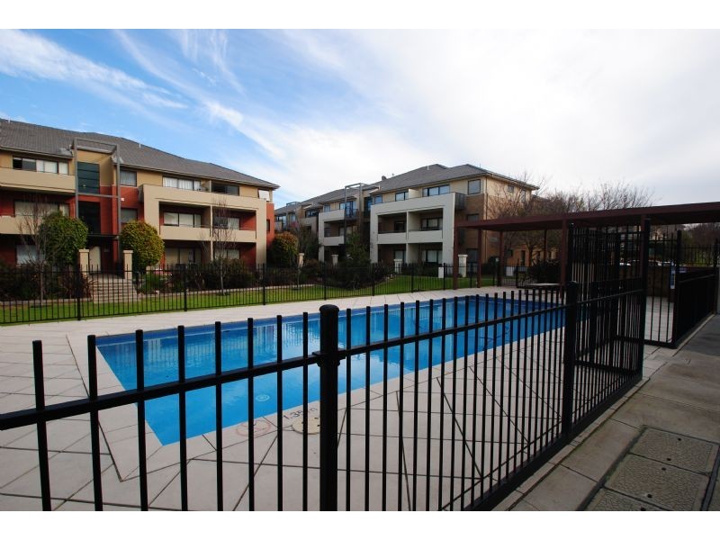 4/1 Greenfield Drive, Clayton VIC 3168