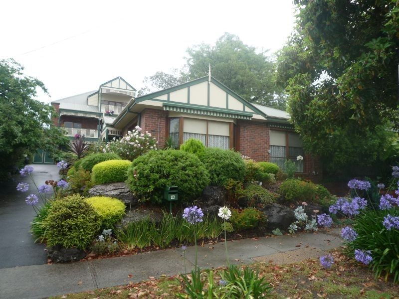 8A Jubilee Street, Mount Waverley VIC 3149
