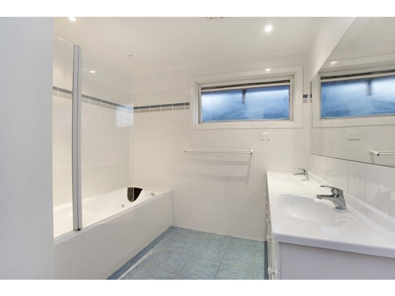1 Swift Drive, Glen Waverley VIC 3150