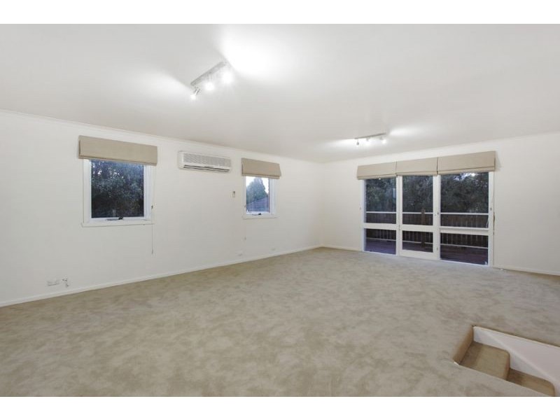 1 Swift Drive, Glen Waverley VIC 3150
