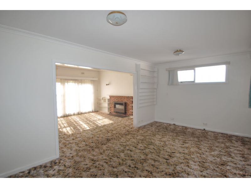 62 Price Avenue, Mount Waverley VIC 3149