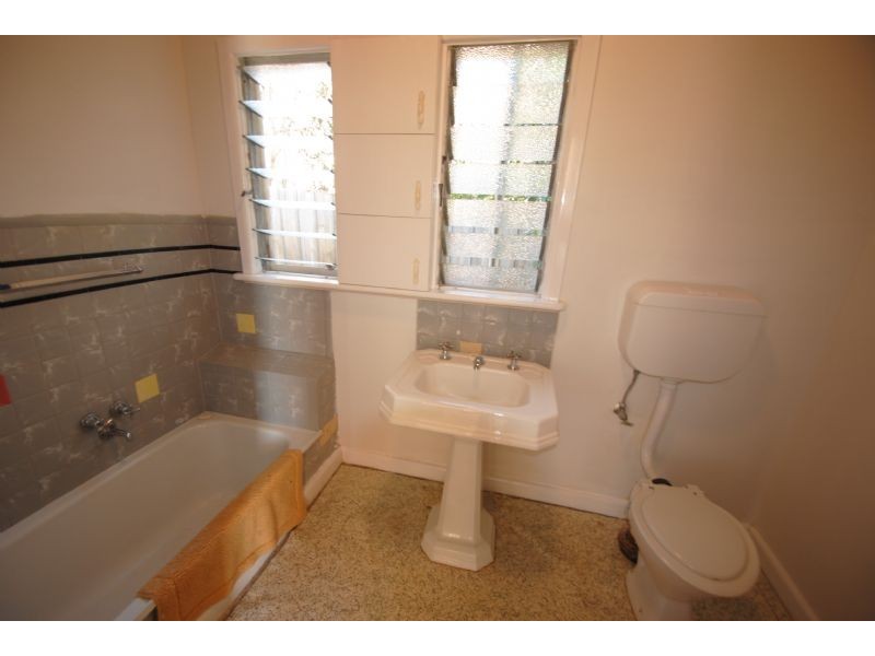 62 Price Avenue, Mount Waverley VIC 3149