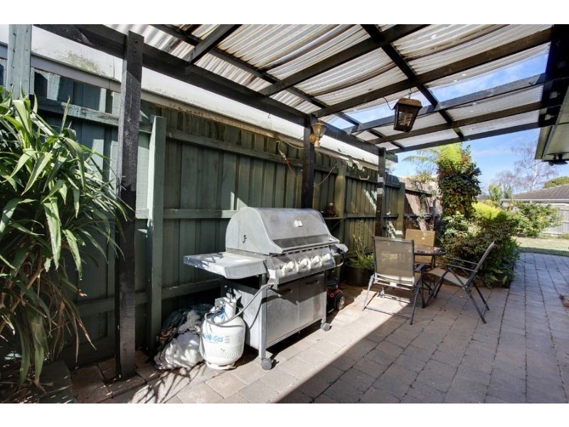 6 Hainthorpe Grove, Mulgrave VIC 3170