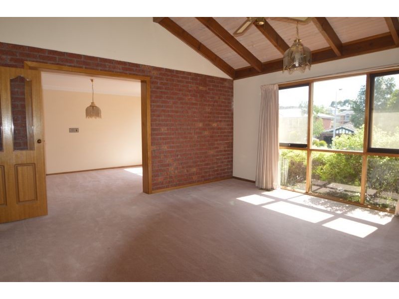 2 Fayette Court, Wheelers Hill VIC 3150